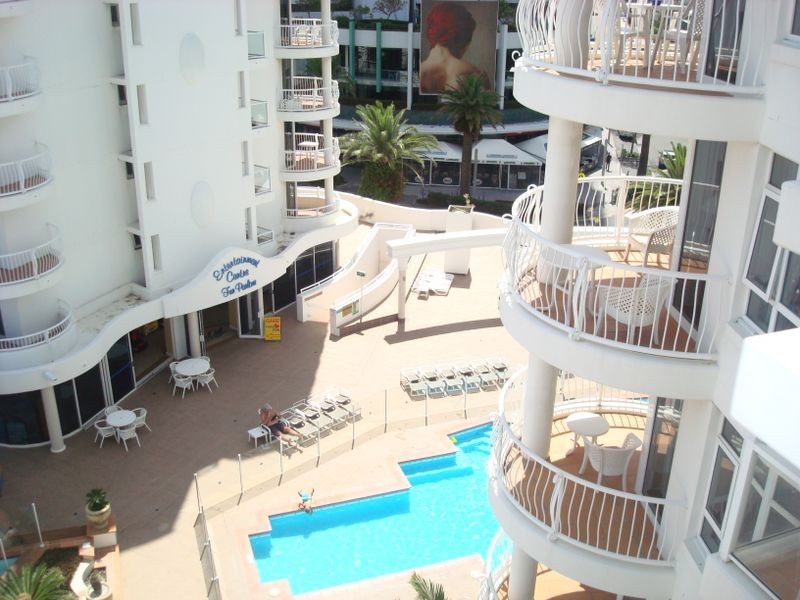 1602/24-26 Queensland Avenue (The Phoenician), Broadbeach QLD 4218