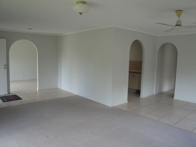 10 Dunsby Drive, Carrara QLD 4211