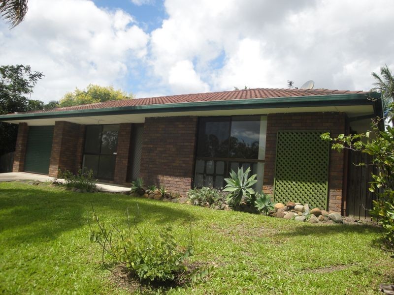 10 Dunsby Drive, Carrara QLD 4211