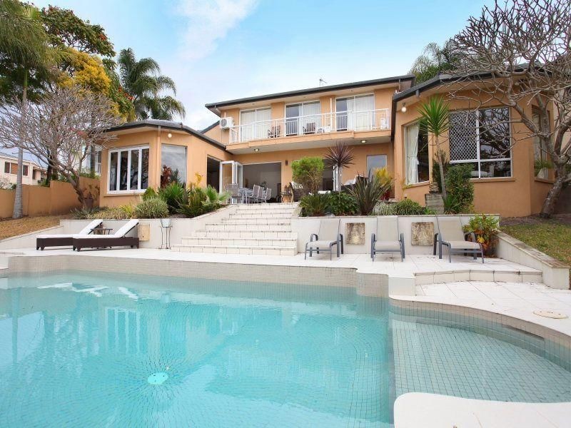 104 Edinburgh Road, Benowa QLD 4217