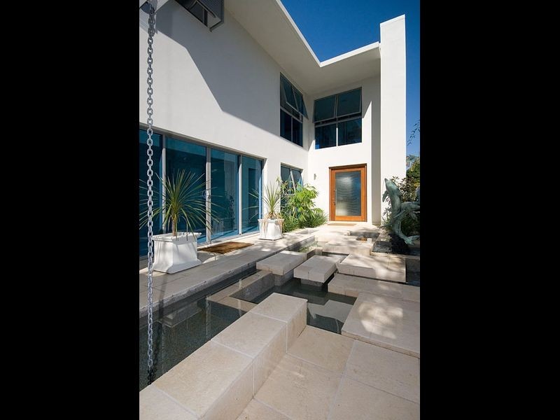 23 Freyburg Street, Bundall QLD 4217