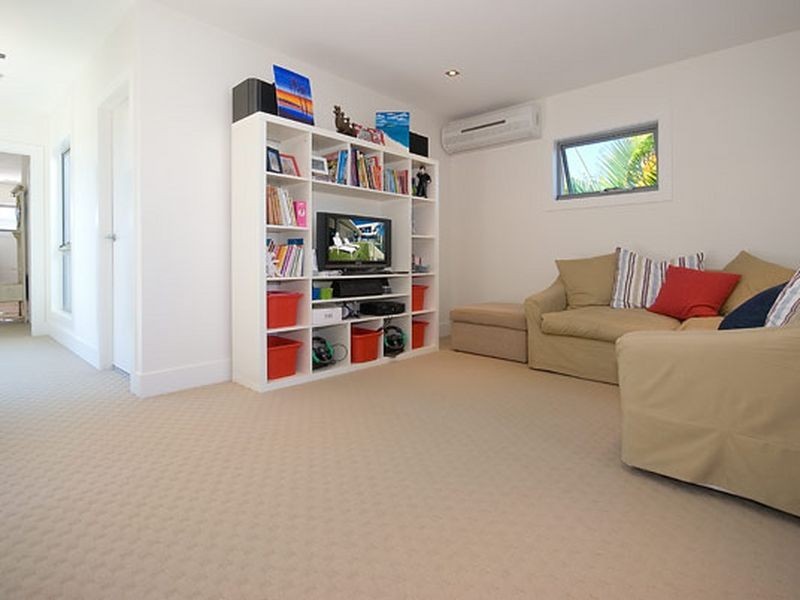 23 Freyburg Street, Bundall QLD 4217