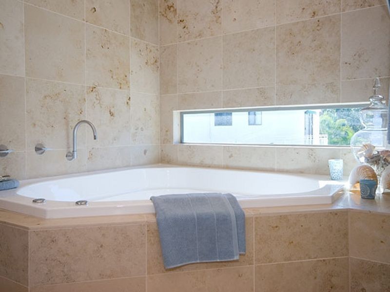 23 Freyburg Street, Bundall QLD 4217