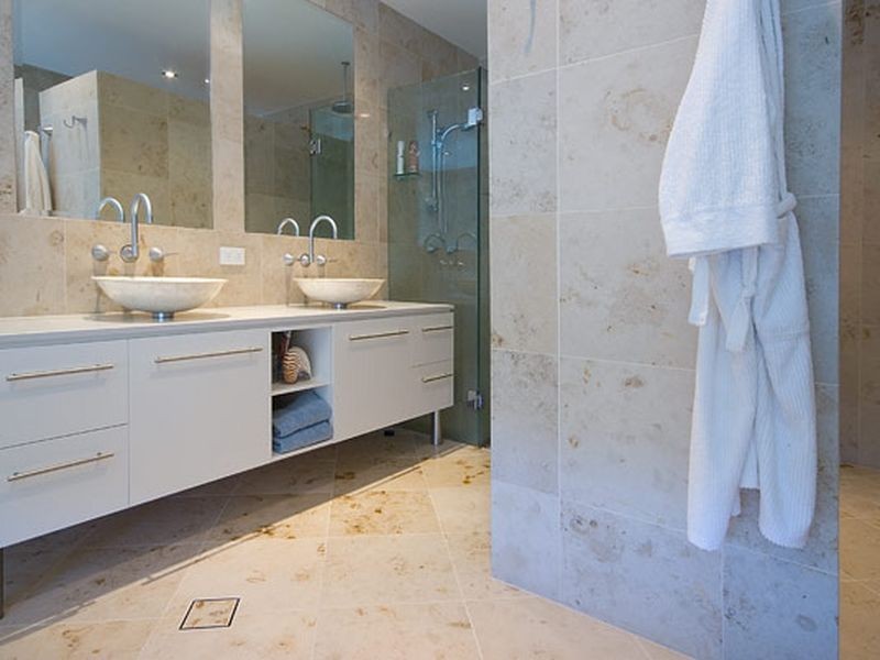 23 Freyburg Street, Bundall QLD 4217