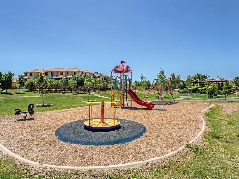 4/31 North Shore Avenue, Varsity Lakes QLD 4227