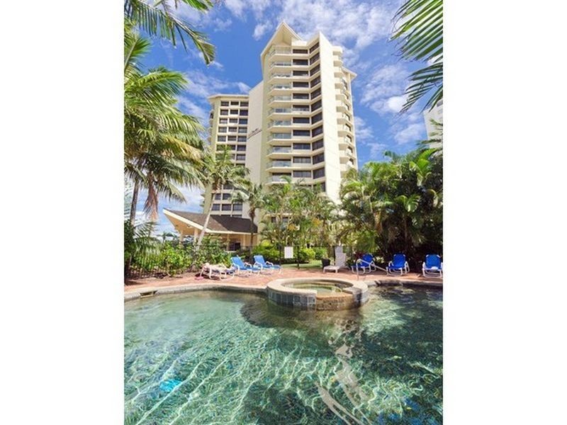 61/2890 Gold Coast Highway (Surfers Hawaiian), Surfers Paradise QLD 4217