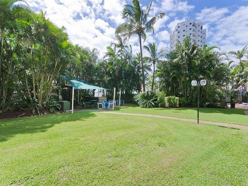 61/2890 Gold Coast Highway (Surfers Hawaiian), Surfers Paradise QLD 4217