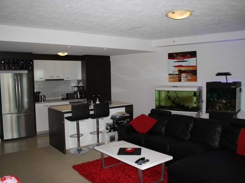 305/18 Fern Street (Mantra Wings), Surfers Paradise QLD 4217