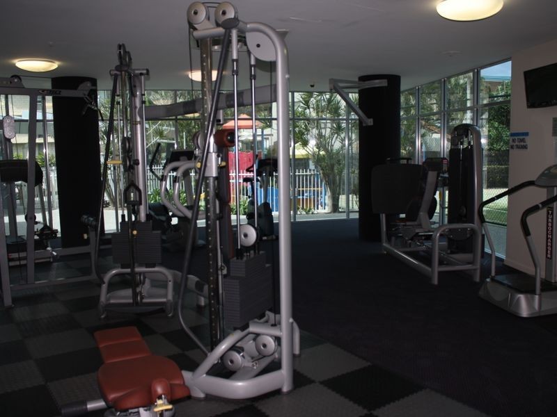 305/18 Fern Street (Mantra Wings), Surfers Paradise QLD 4217