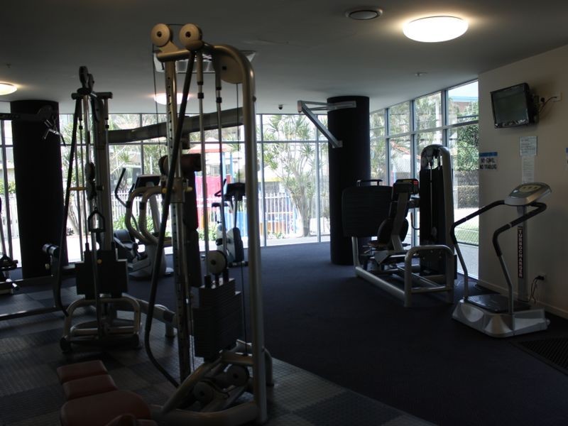 305/18 Fern Street (Mantra Wings), Surfers Paradise QLD 4217