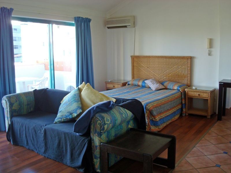 Broadbeach QLD 4218