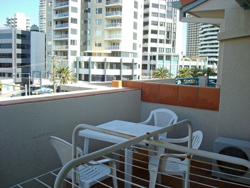 Broadbeach QLD 4218