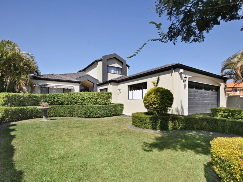 16 Applegum Court, Robina QLD 4226