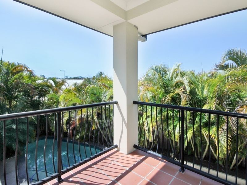 16 Applegum Court, Robina QLD 4226