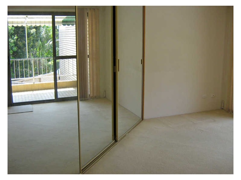 Broadbeach Waters QLD 4218