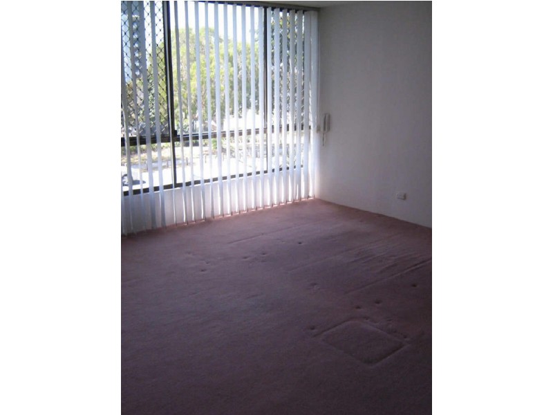Broadbeach Waters QLD 4218