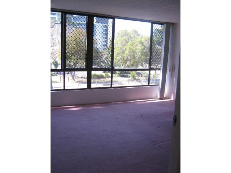 Broadbeach Waters QLD 4218