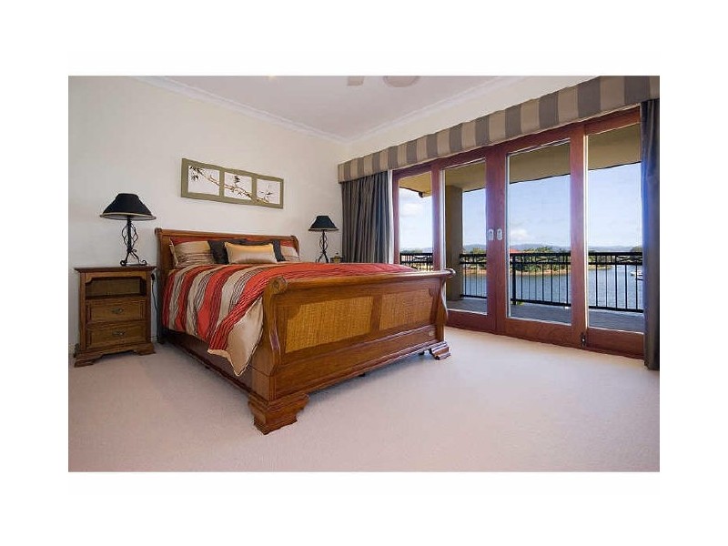 59 Sir Bruce Small Drive, Benowa QLD 4217