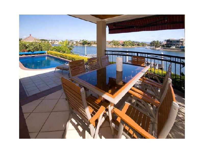 59 Sir Bruce Small Drive, Benowa QLD 4217