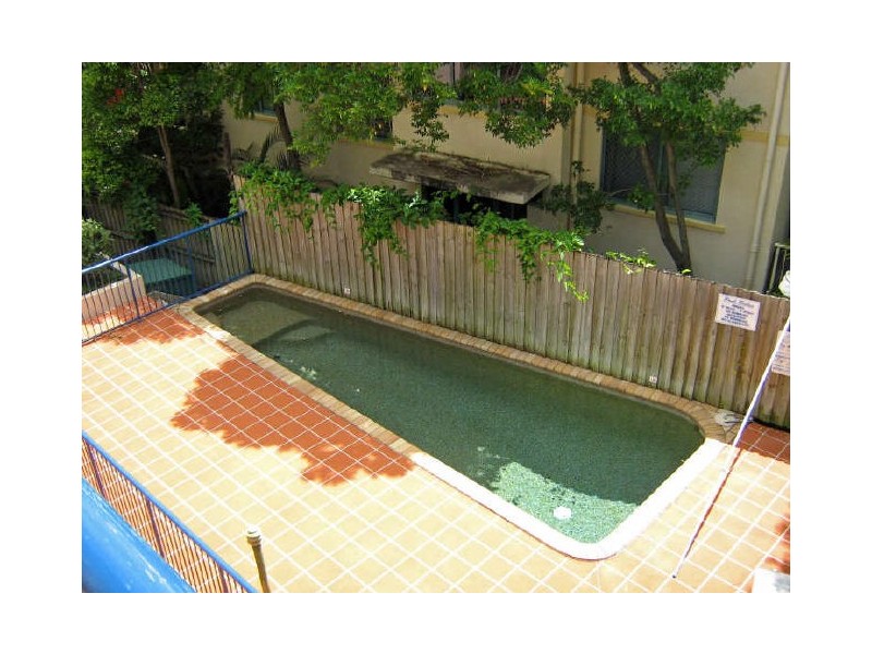 Chevron Island QLD 4217