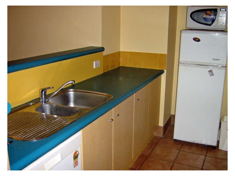 2/112 Surf Parade, Broadbeach QLD 4218