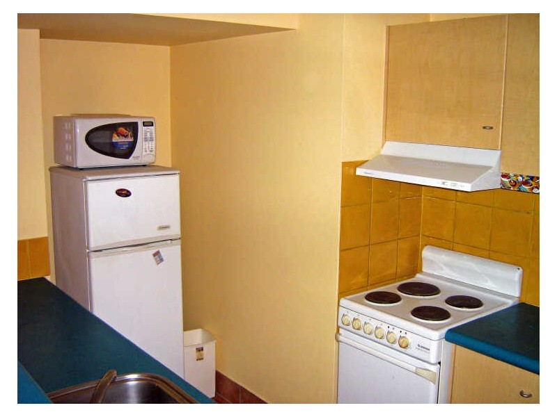 2/112 Surf Parade, Broadbeach QLD 4218