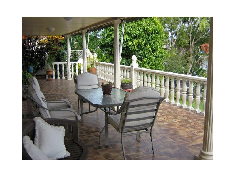 Benowa QLD 4217
