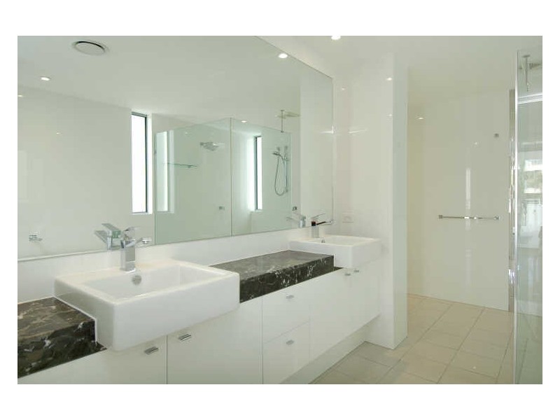 Mermaid Beach QLD 4218