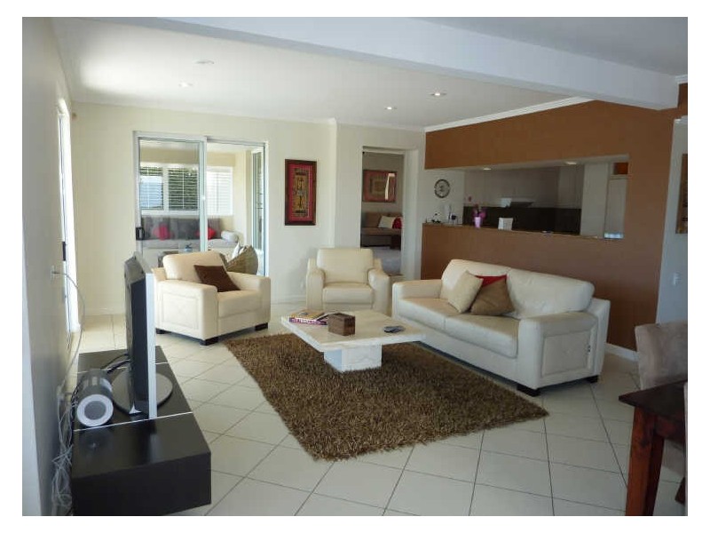 92 Cabanna, Benowa QLD 4217