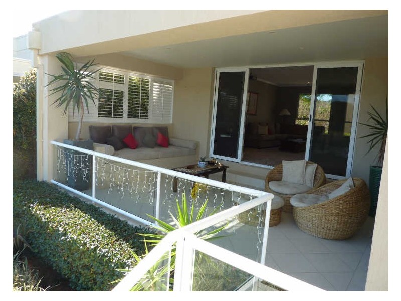 92 Cabanna, Benowa QLD 4217