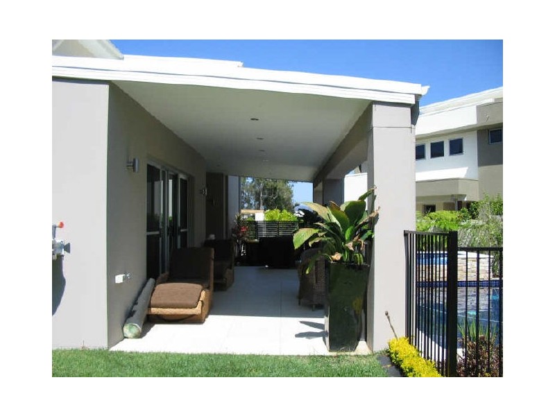 5020A Riverwood Grove, Benowa QLD 4217