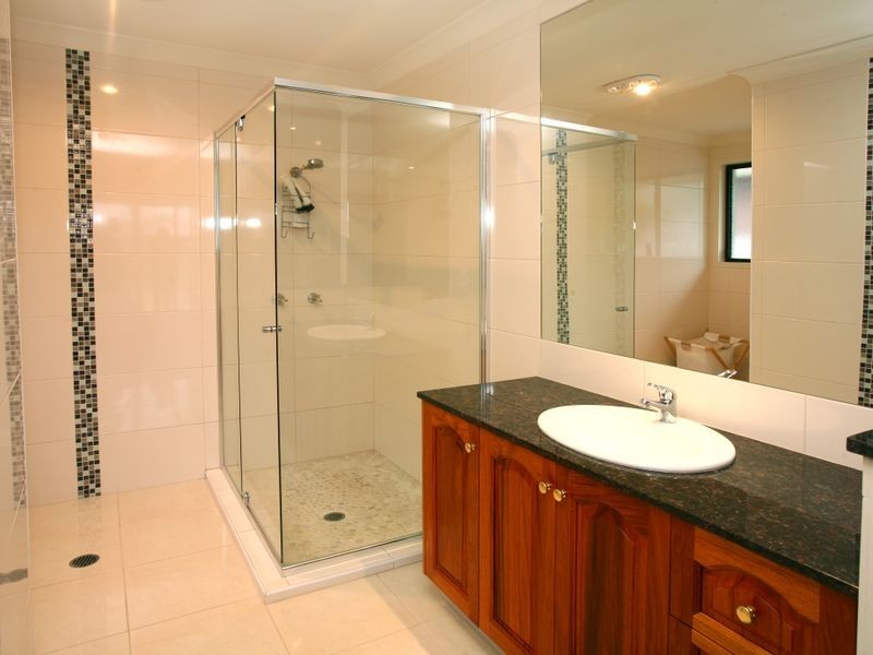 25 Goolagong Court, Broadbeach Waters QLD 4218