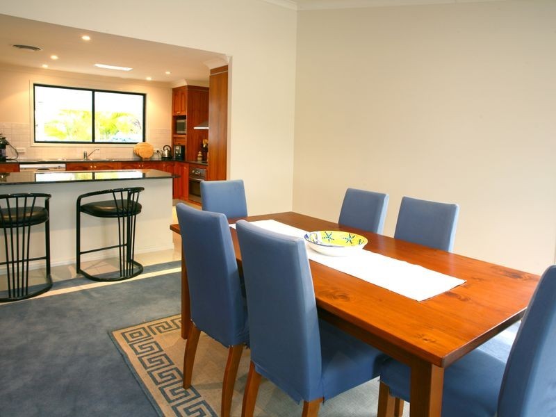 25 Goolagong Court, Broadbeach Waters QLD 4218