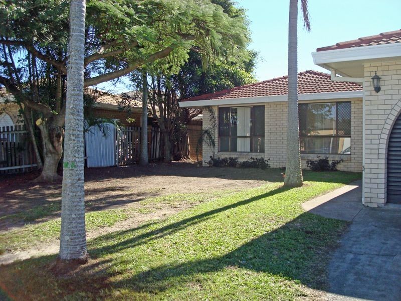 Broadbeach Waters QLD 4218