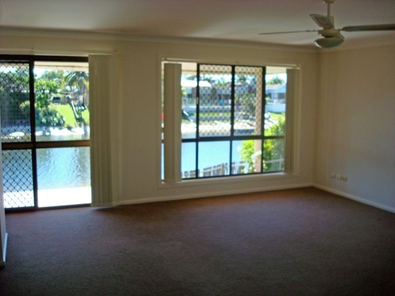Broadbeach Waters QLD 4218