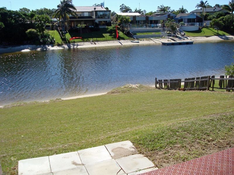 Broadbeach Waters QLD 4218