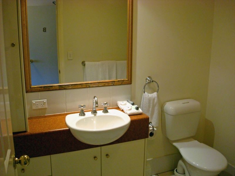 810/198 Surf Parade, Surfers Paradise QLD 4217