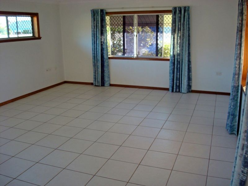 Broadbeach Waters QLD 4218