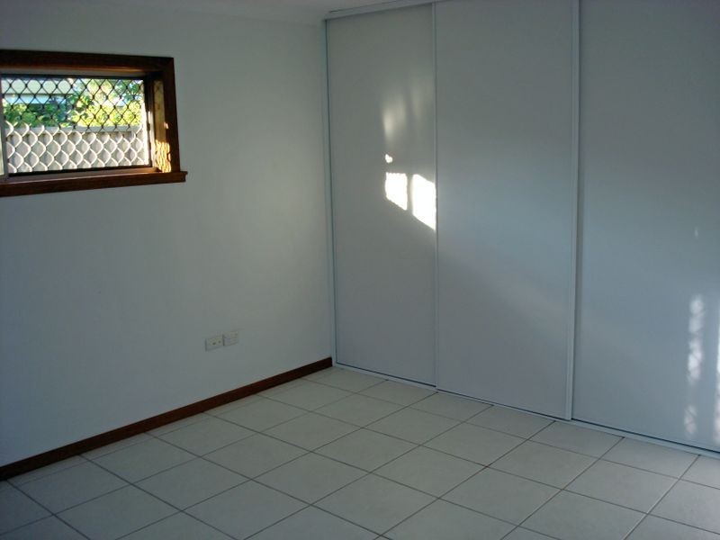 Broadbeach Waters QLD 4218