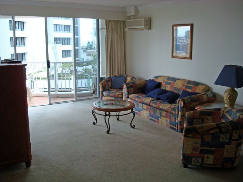 Broadbeach QLD 4218