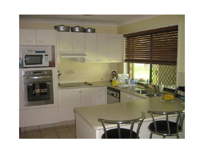 7 Wanneroo Court, Mermaid Waters QLD 4218