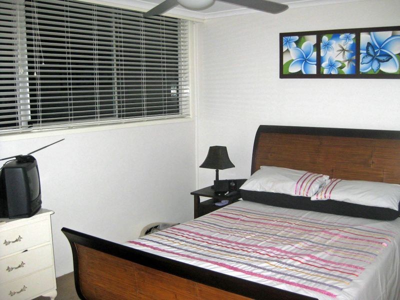 Broadbeach Waters QLD 4218