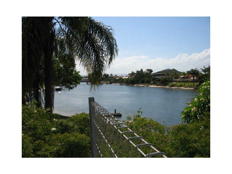 Broadbeach Waters QLD 4218