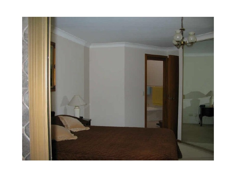 Broadbeach Waters QLD 4218