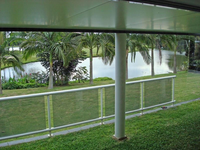 Clear Island Waters QLD 4226