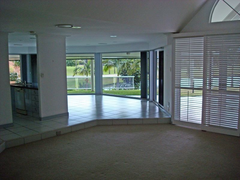 Clear Island Waters QLD 4226