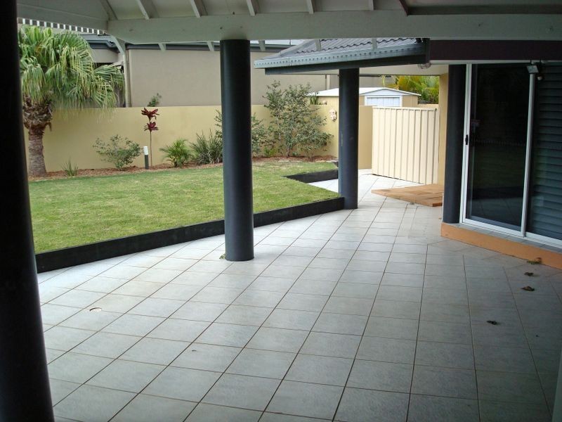 Clear Island Waters QLD 4226