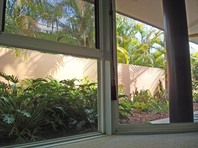 Clear Island Waters QLD 4226