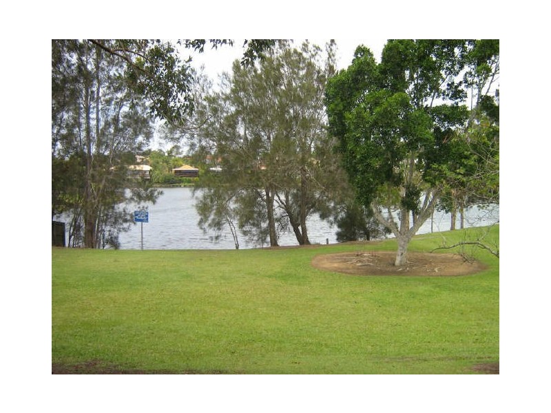 27 Manly Drive, Robina QLD 4226