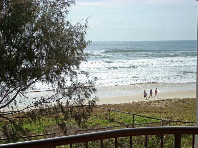 Palm Beach QLD 4221